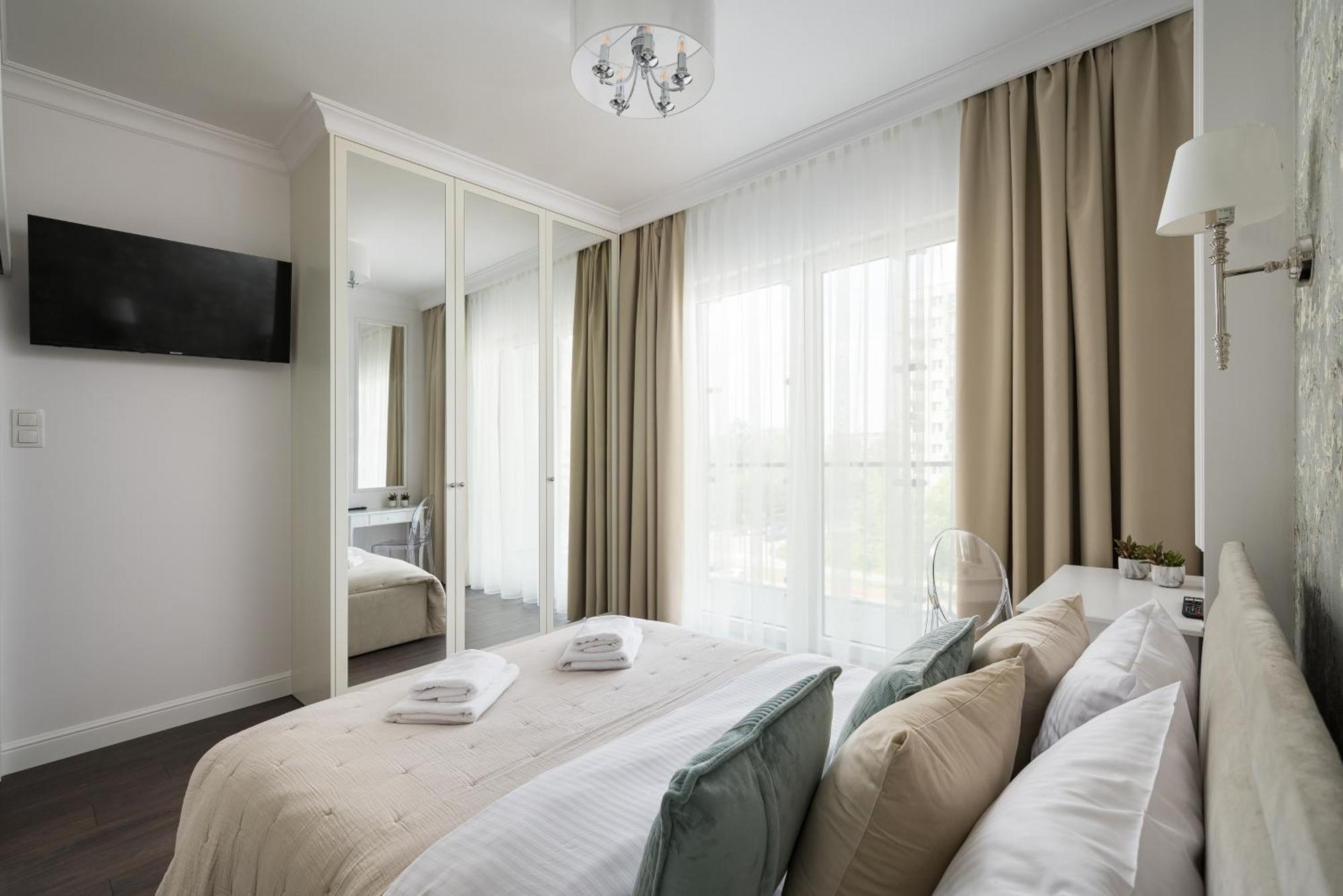 Bright Crystal Premium Apartment Varsavia Esterno foto
